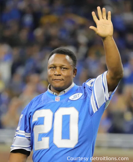 Detroit Lions unveil Barry Sanders statue outside of Ford Field